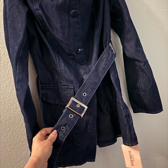 Navy Off-Shoulder Buttoned Jacket - Picture 2 of 3